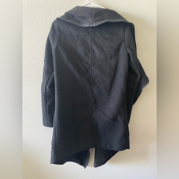 BlankNYC black asymmetrical warm fall or winter cardigan jacket - Picture 5 of 5